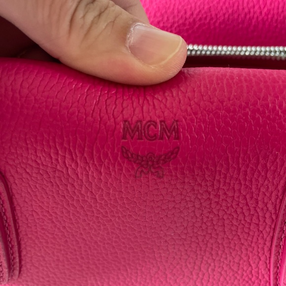 !! SOLD!! MCM Milla Medium Hot Pink - Picture 9 of 16